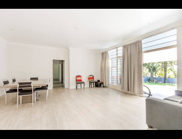 4 BEDROOM FREEHOLD TO LET IN GALLO MANOR